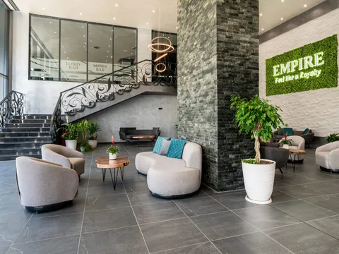 Лобито на Empire Balneo & Spa Hotel